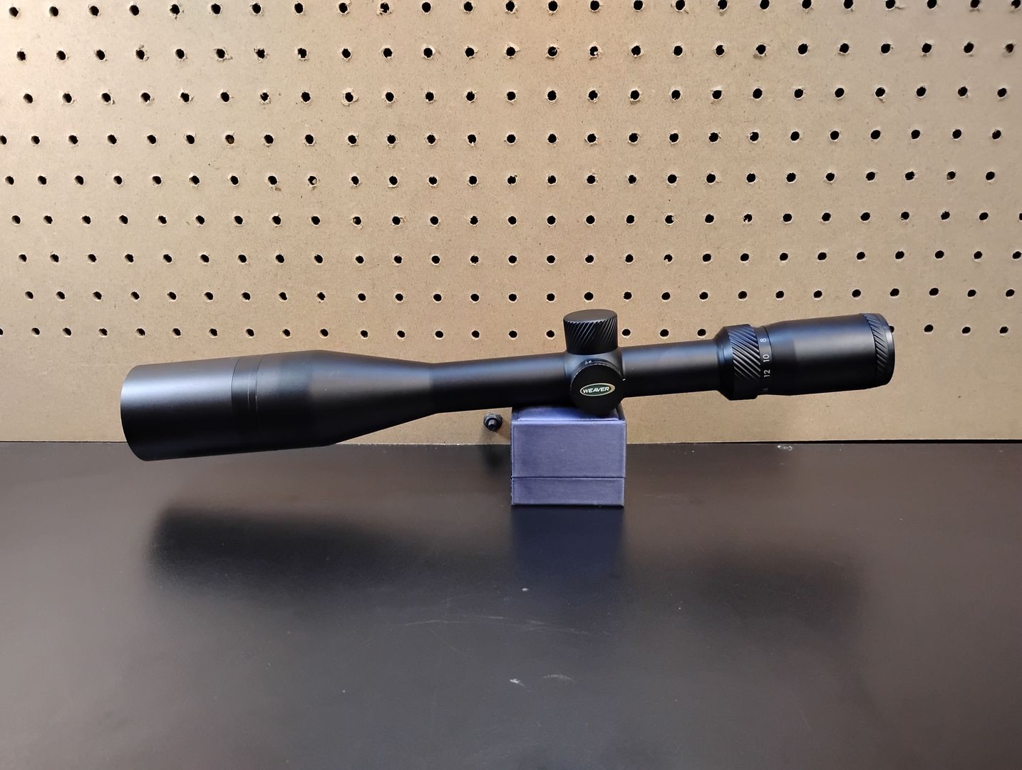 Weaver Classic Series Rifle Scope - 6-24x50mm 30mm (NEW)