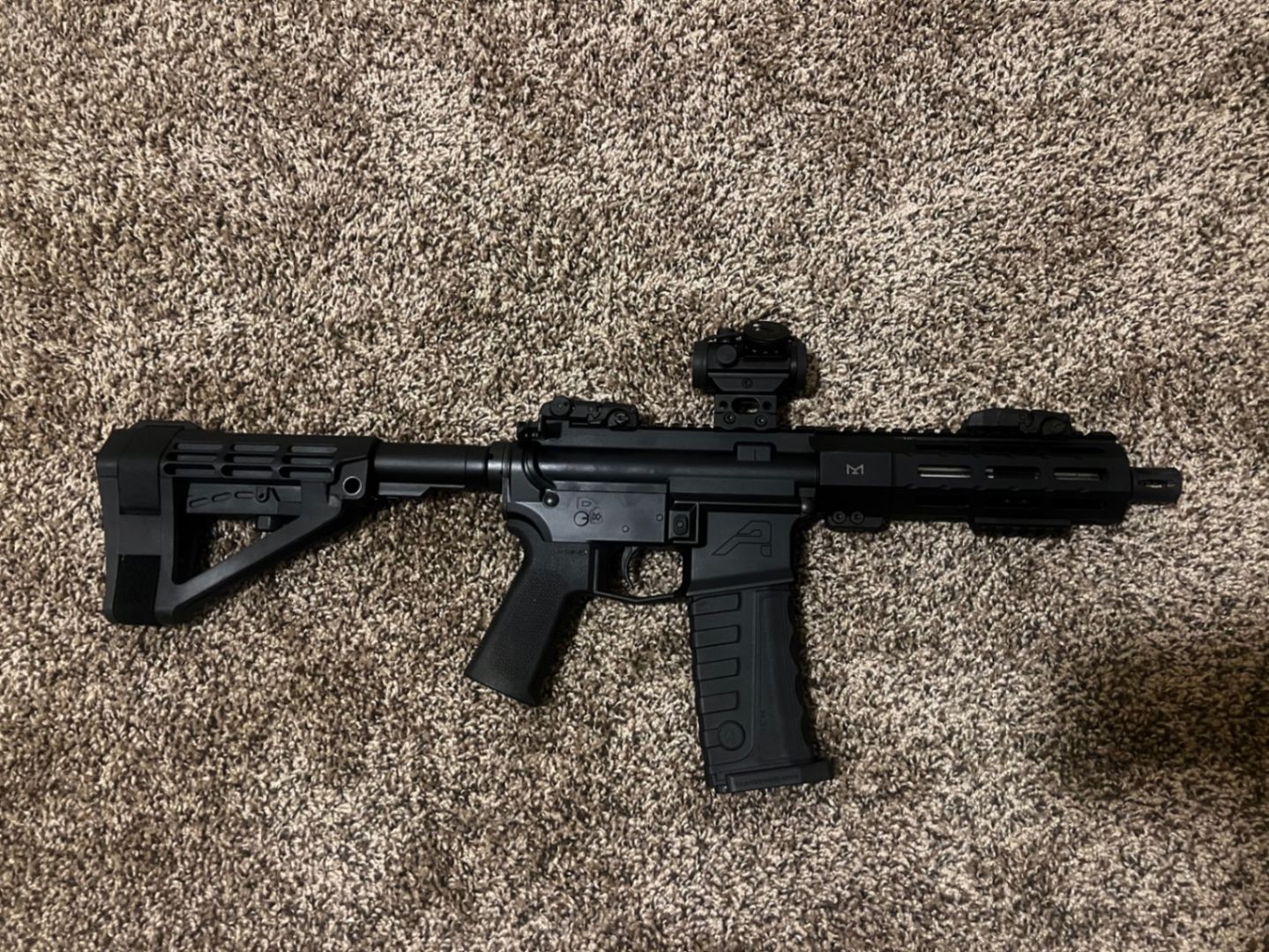 Left hand ejection Aero Precision M4E1 3