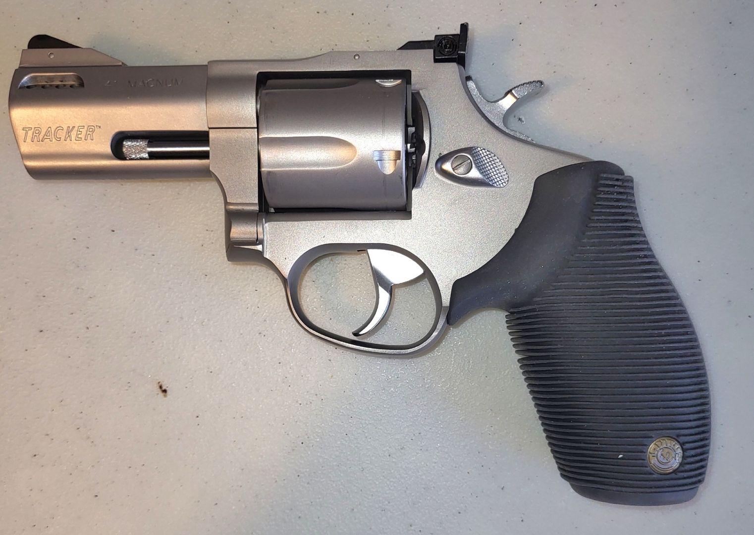 Taurus 425 Tracker .41 Magnum 2