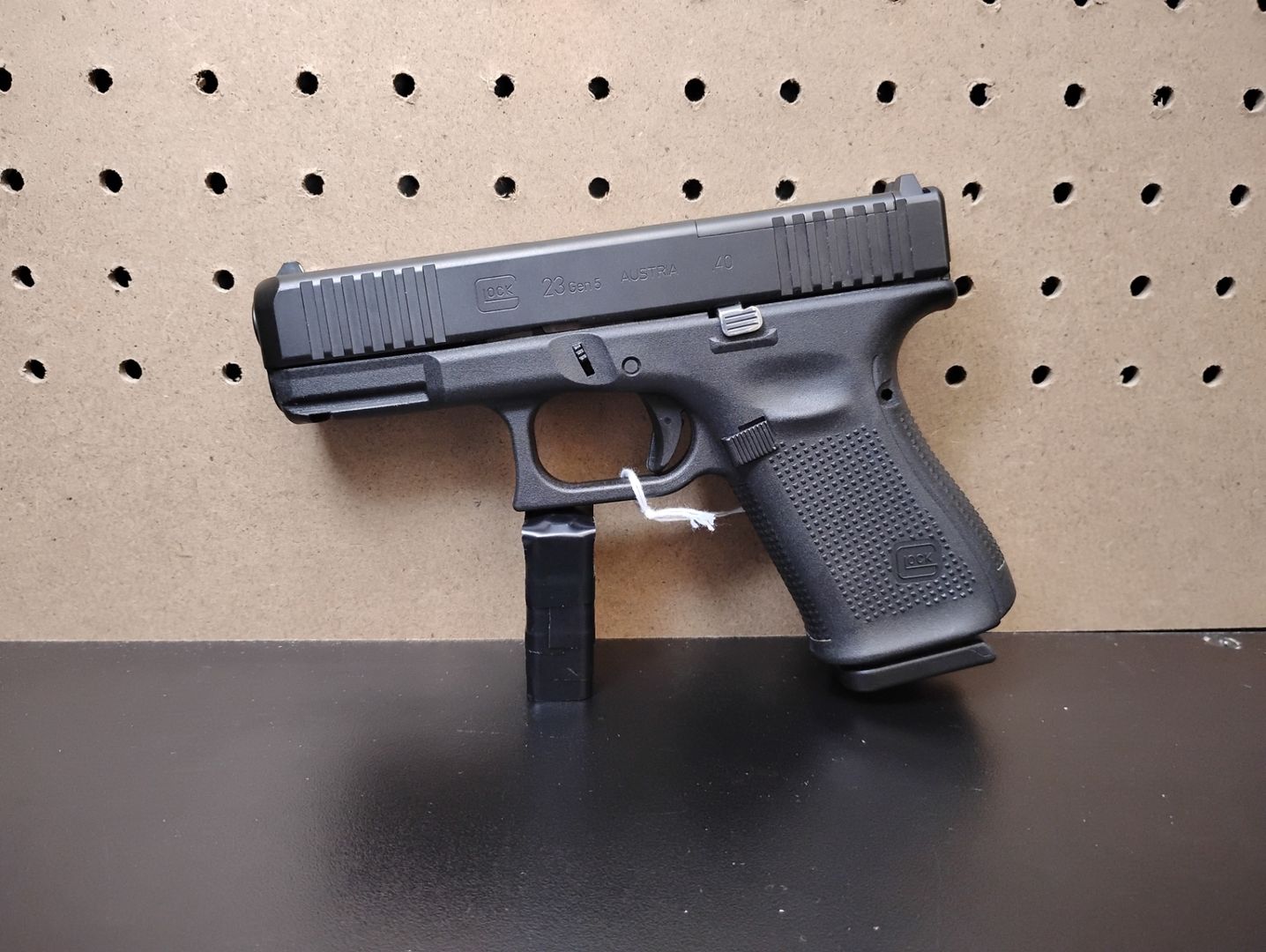 Glock 23 Gen 5 .40 Semi-Auto Pistol 2