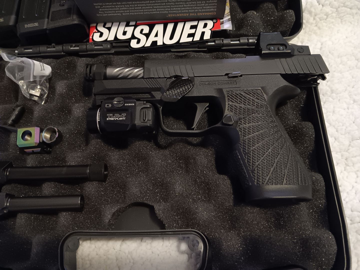 Sig Sauer 320 X carry (gen 1) package like new with tons of extras 2