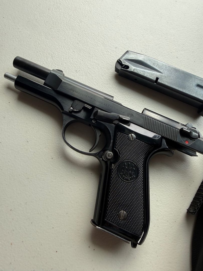 Beretta 92SB 4