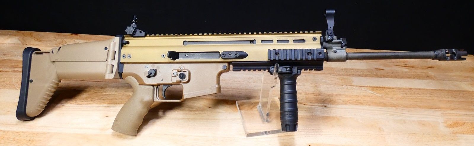 FN Scar 16S | 5.56 | FDE | 7 Mags & Case | 2