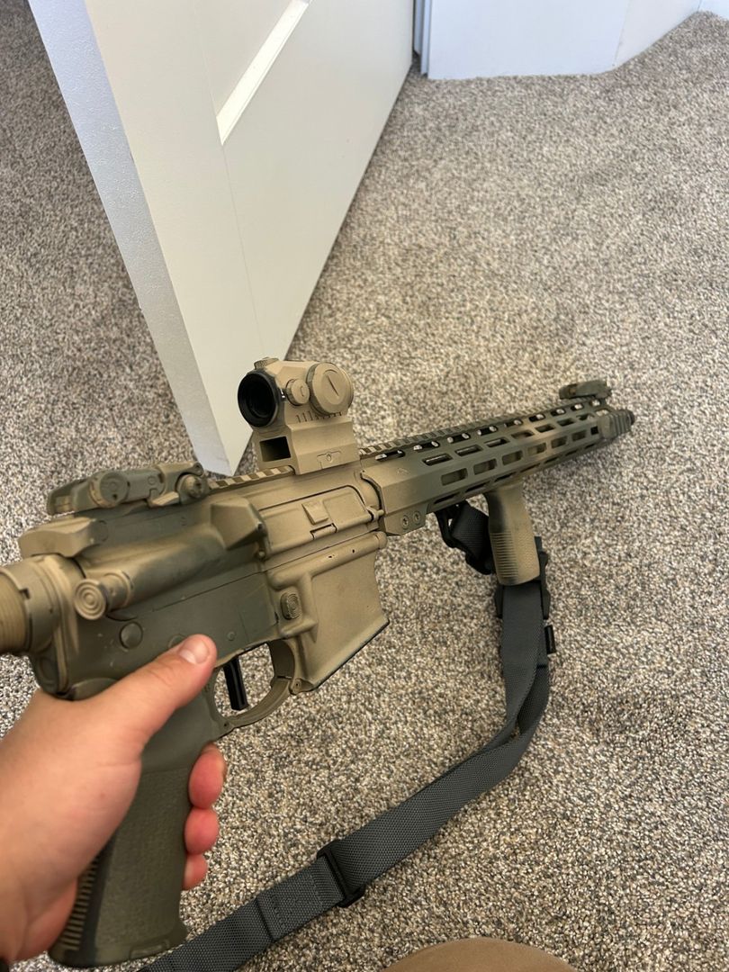 Custom-painted Ruger AR-556 4