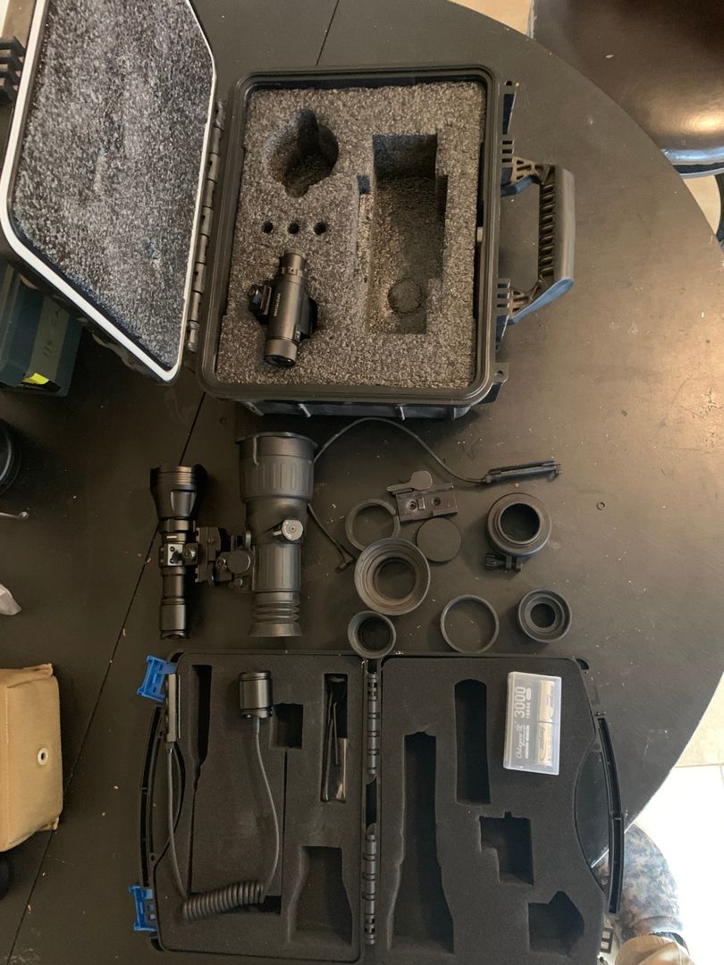 AN PS-22 Night Vision Scope and IR Light  4