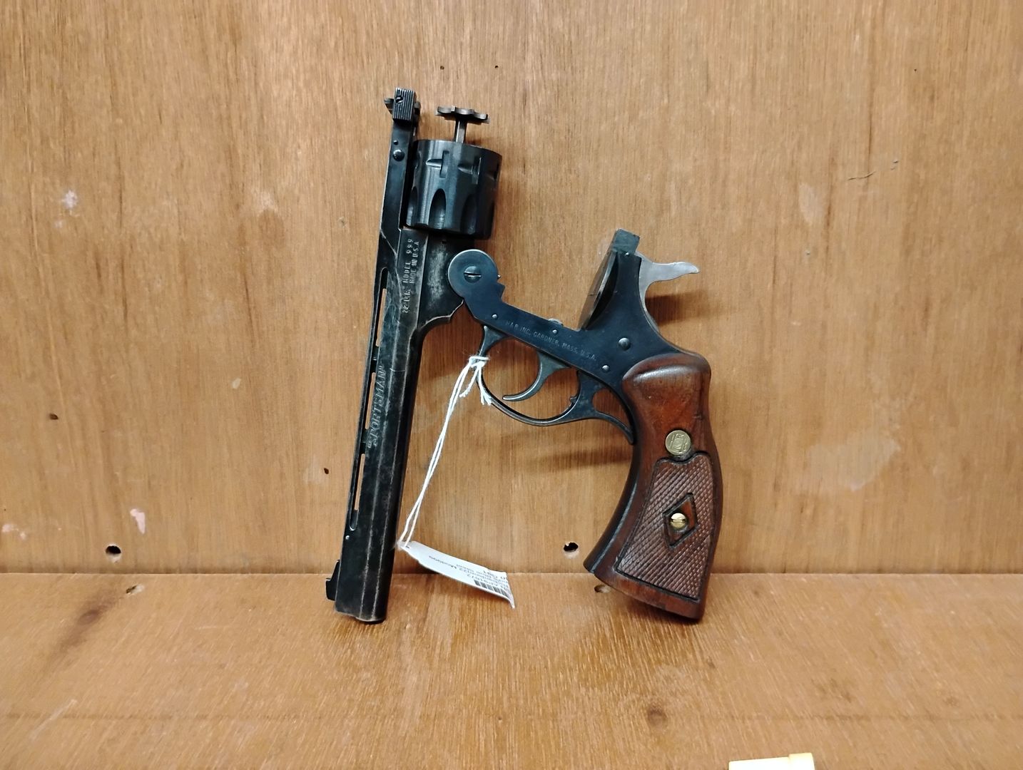 Harrington & Richardson - 999 Sportsman 22LR Top Break Vented Barrel Revolver 5