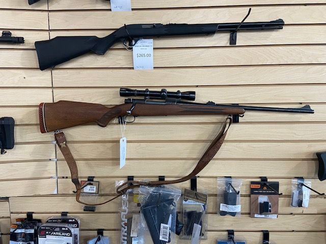 Winchester Model 70 Featherweight 30-06