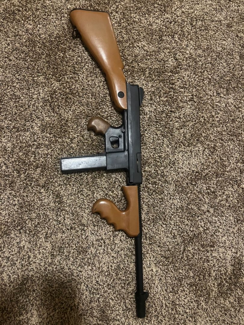 Volunteer Enterprises Commando Mark 45 (Tommy gun) 3