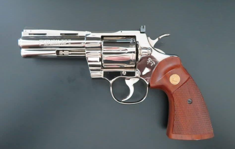 COLT PYTHON, NICKEL, 4 INCH, STUNNING, 1979? 3