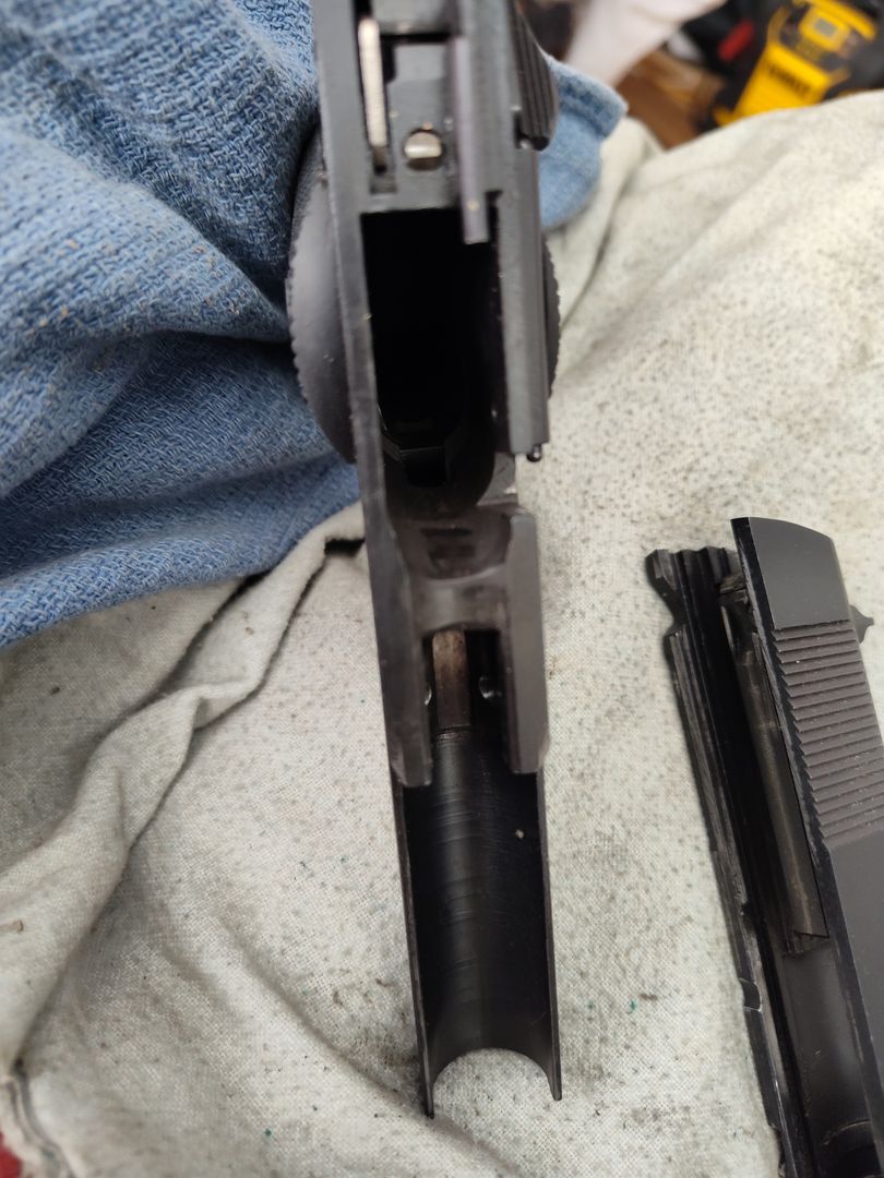 COLT 1991A1 .45 COMPACT (OFFICER) 3