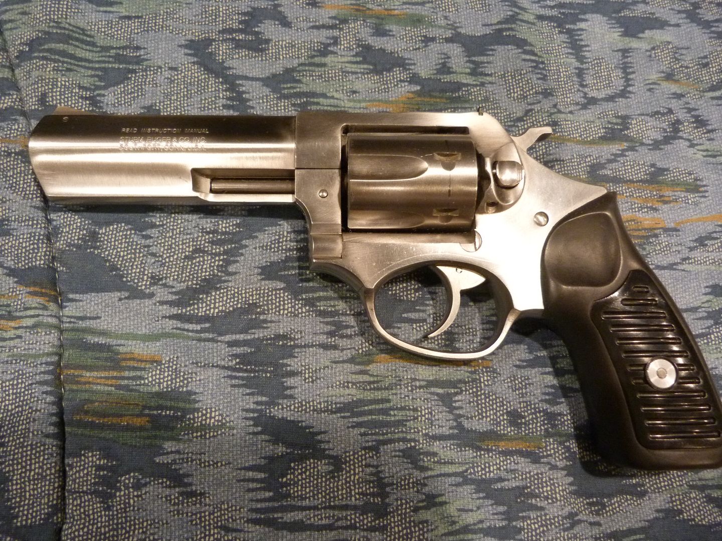 Collectable Ruger Stainless SP101 22 Cal Revolver - Mint! - 1990 2