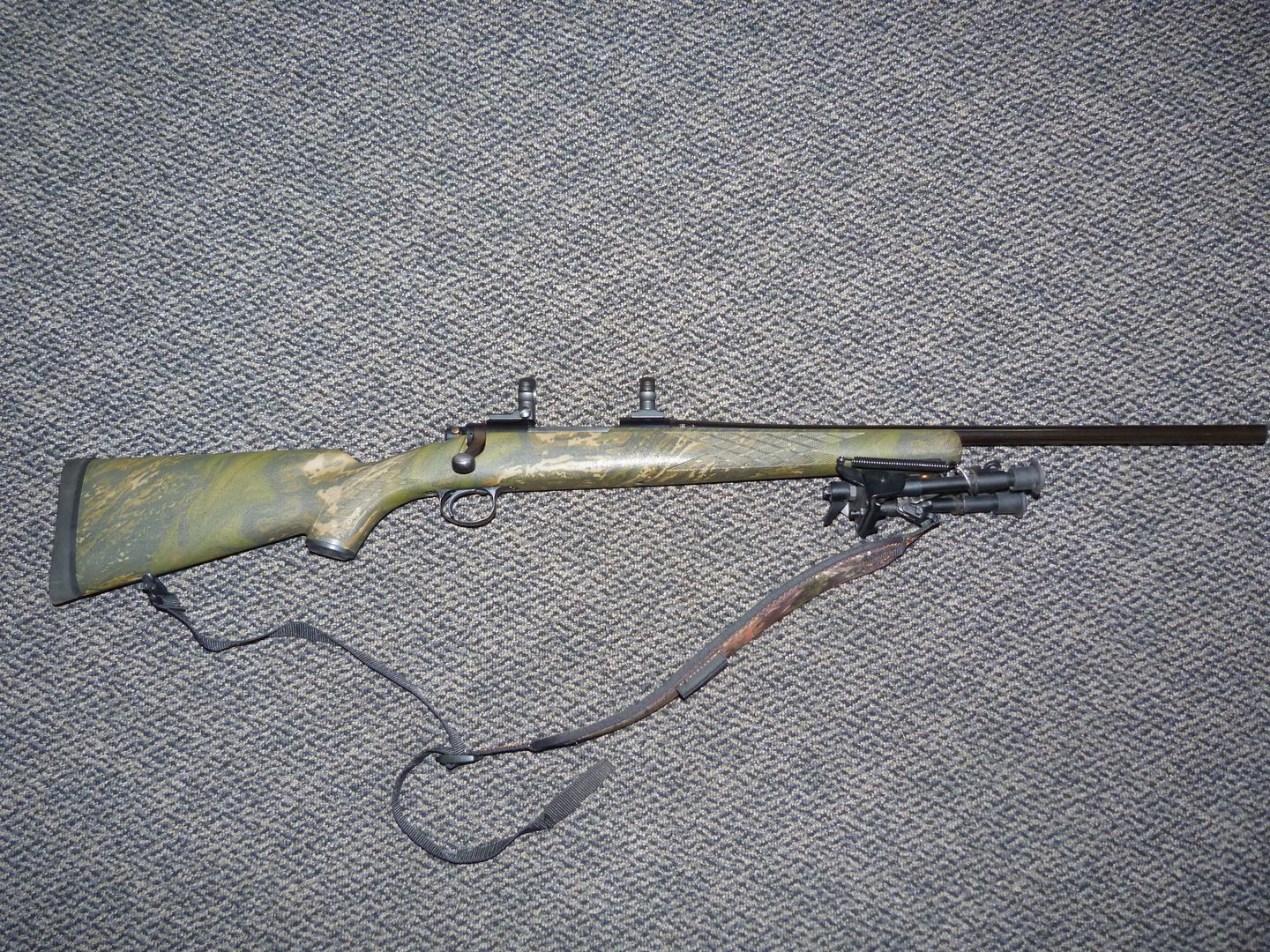 Remington 700 Custom Camo 30-06 Rifle w Bipod, Sling & Leupold Rings