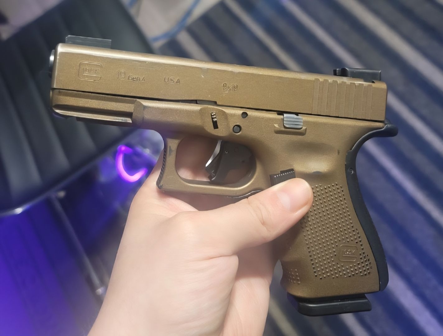 Glock G19 Gen 4 Burnt Bronze w/ Apex Trigger
