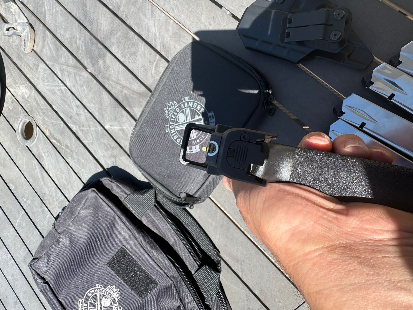 Springfield Hellcat Pro with Viridian RFX11 Green Dot, 5 mags and Holster
