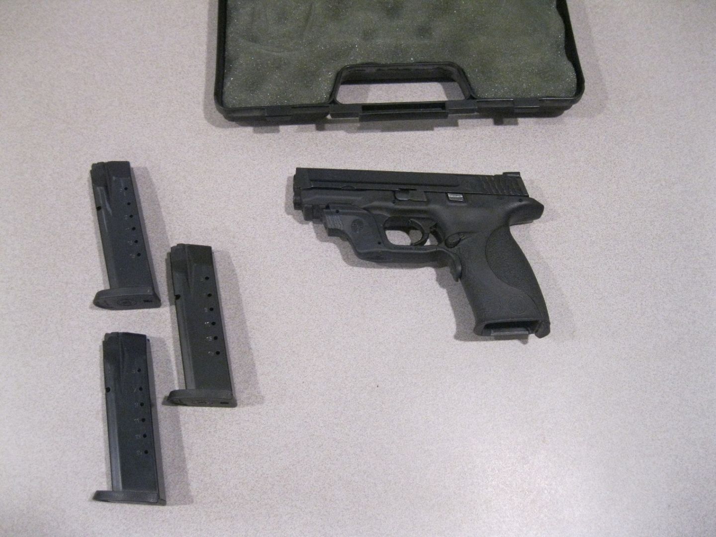 Smith and Wesson MP 2.0 40 S/W