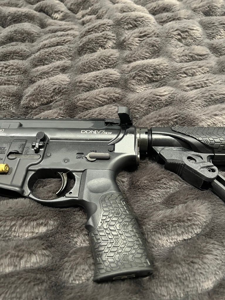 Daniel Defense 14.5" P&W DDM4 V7 SLW 3