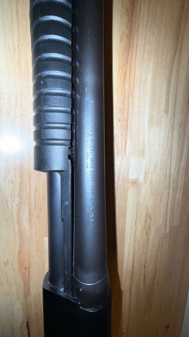 Winchester, 1300 defender 12 gauge shotgun 5
