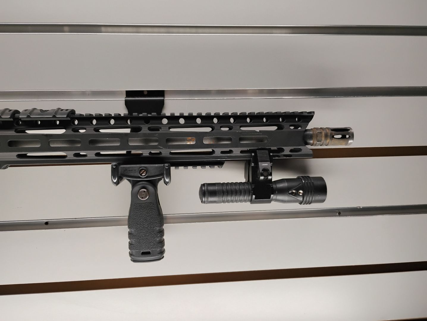 Diamondback DB9R 9mm Semi-Auto Rifle 4
