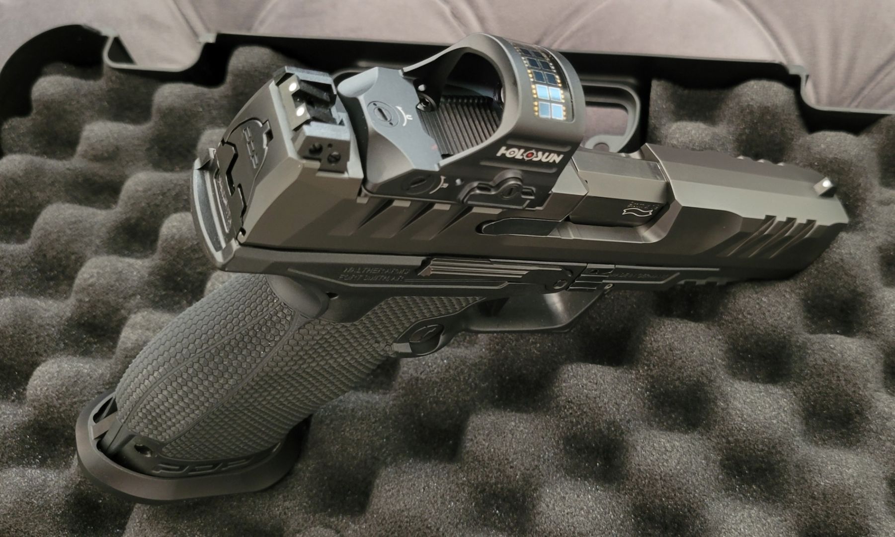 Walther PDP PRO-E, 4.5" Full-Size 3