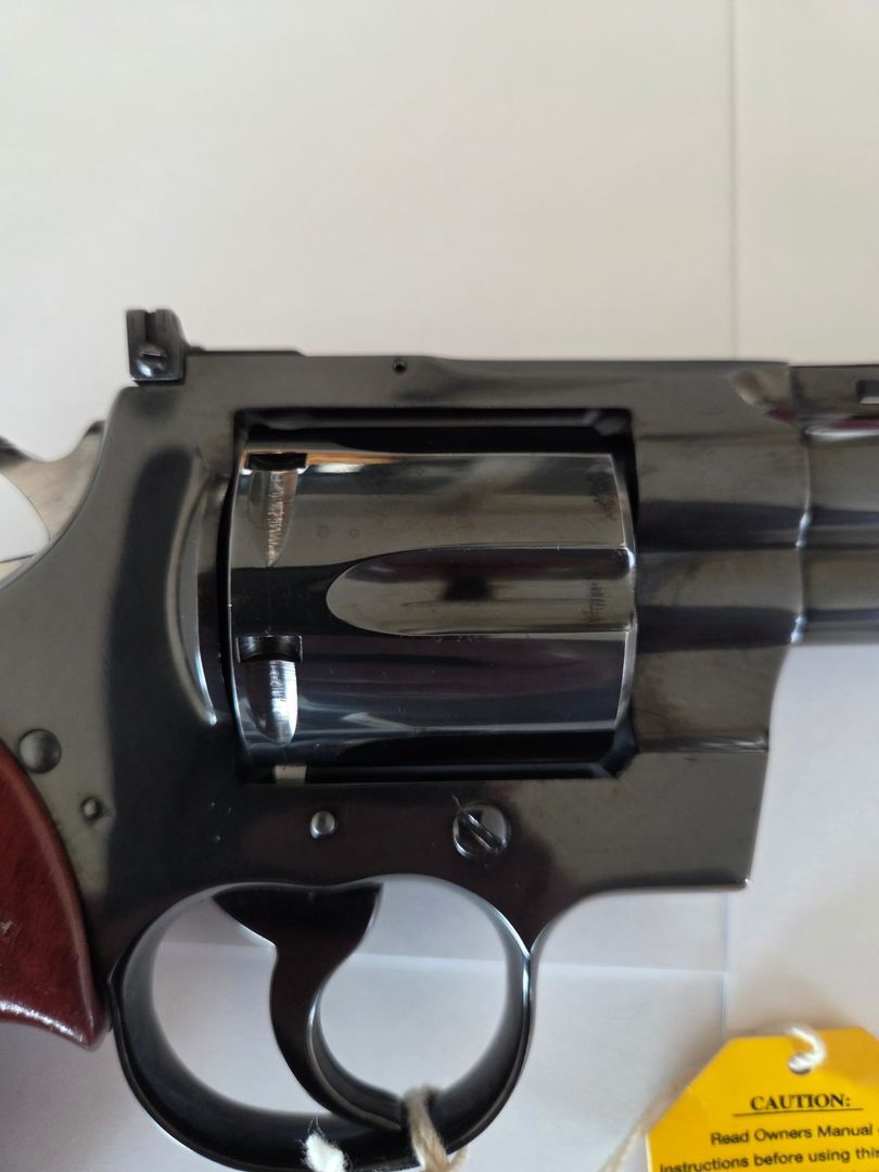 1966 Colt Python  5