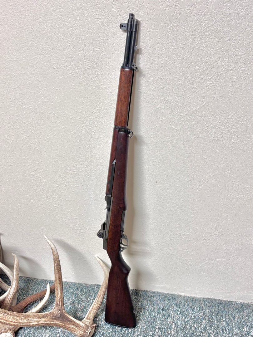 WW2 1943 Winchester M1 Garand - Clean - Lockbar Sights 2