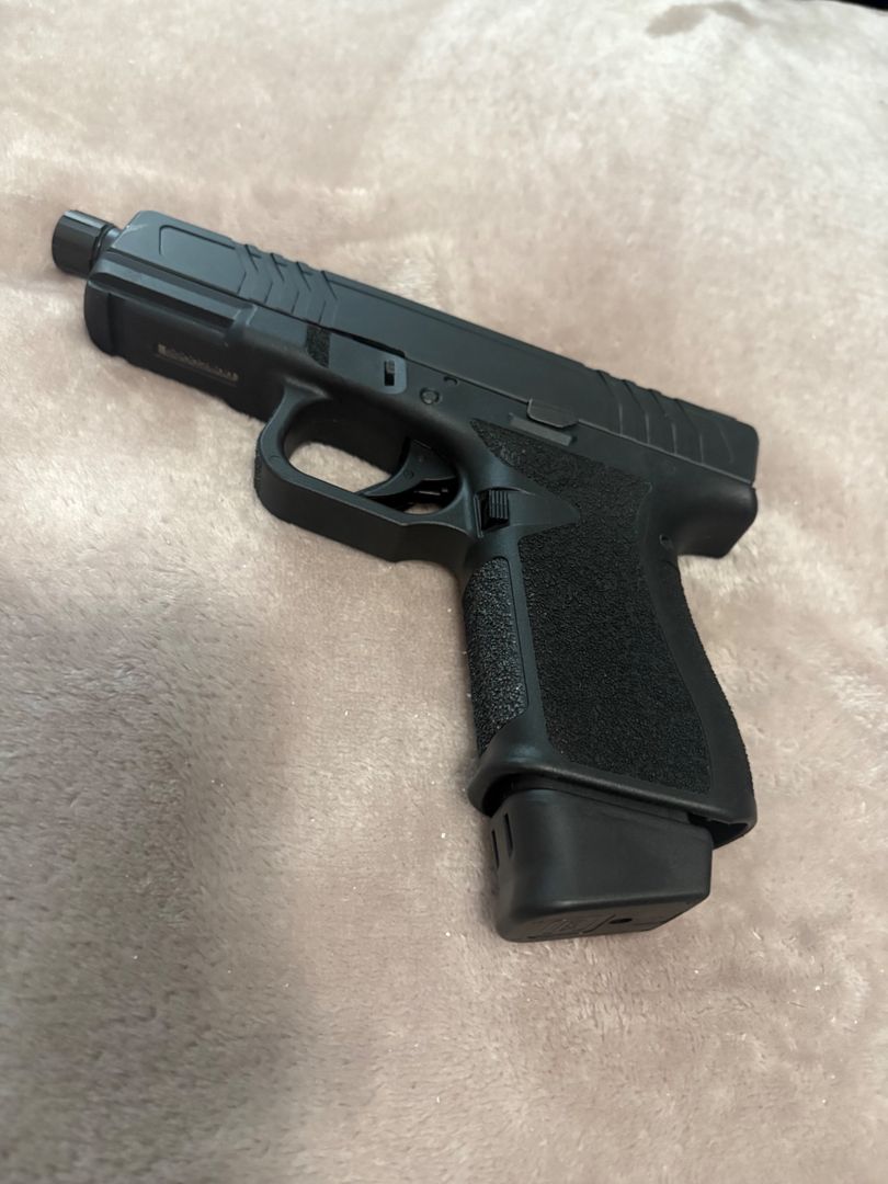 Glock 19