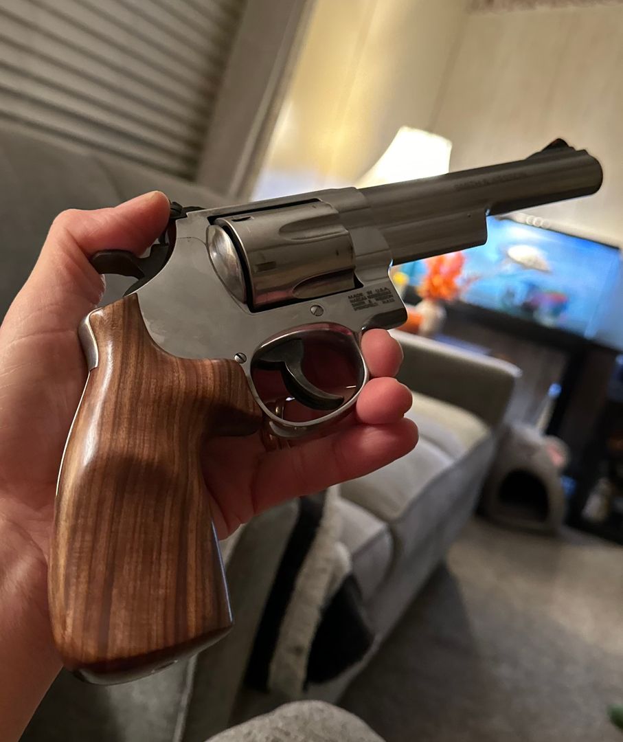 S&W mod 29 miculek grips 5