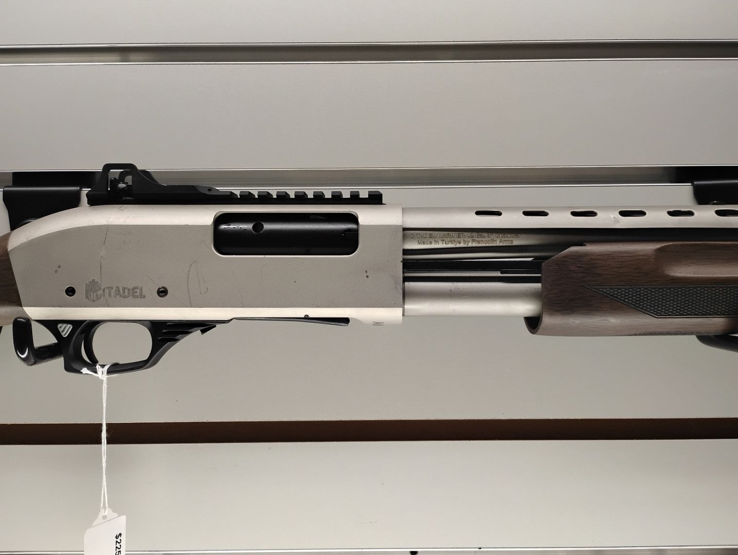 Citadel Mariner 12 Gauge Pump Action Shotgun 4