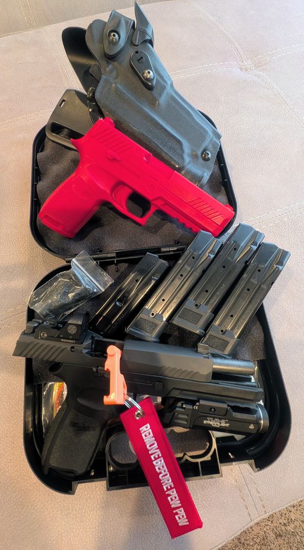 Sig P320 9mm Full Size w/ Duty Holster & Accessories