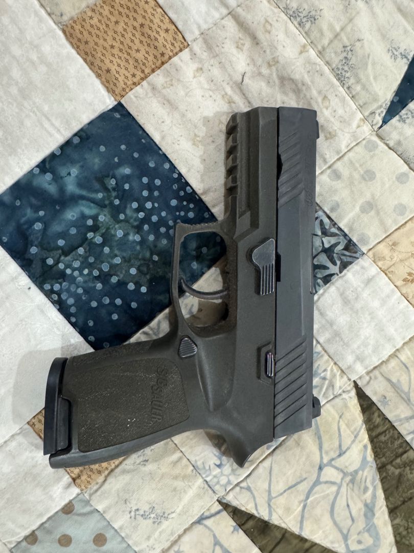 Sig P320 Mid