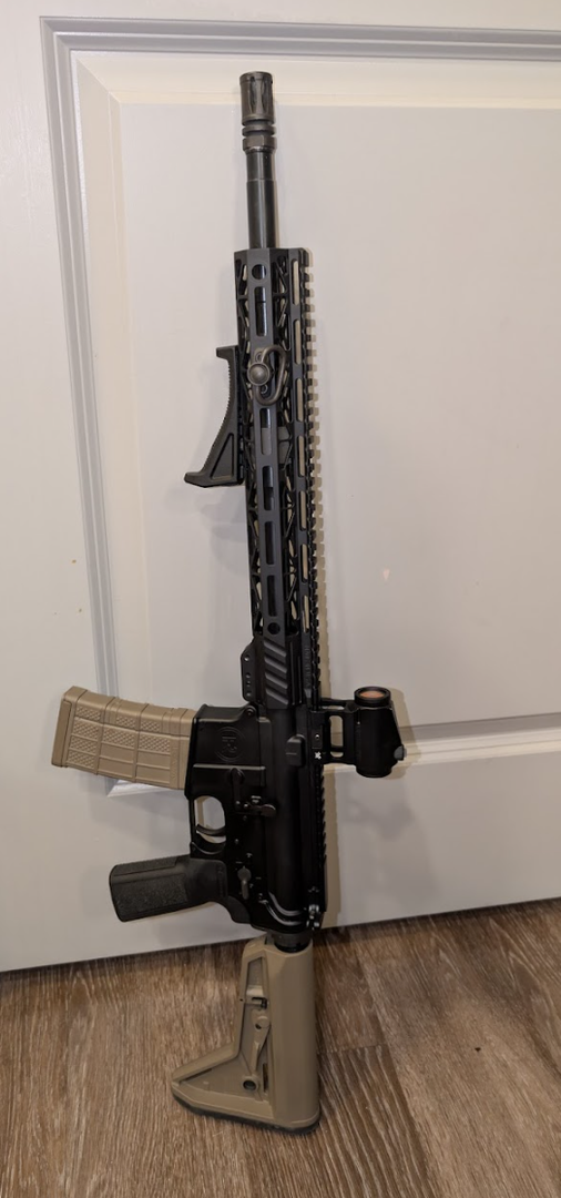 Radical AR-15 with Red Dot and Foregrip 2