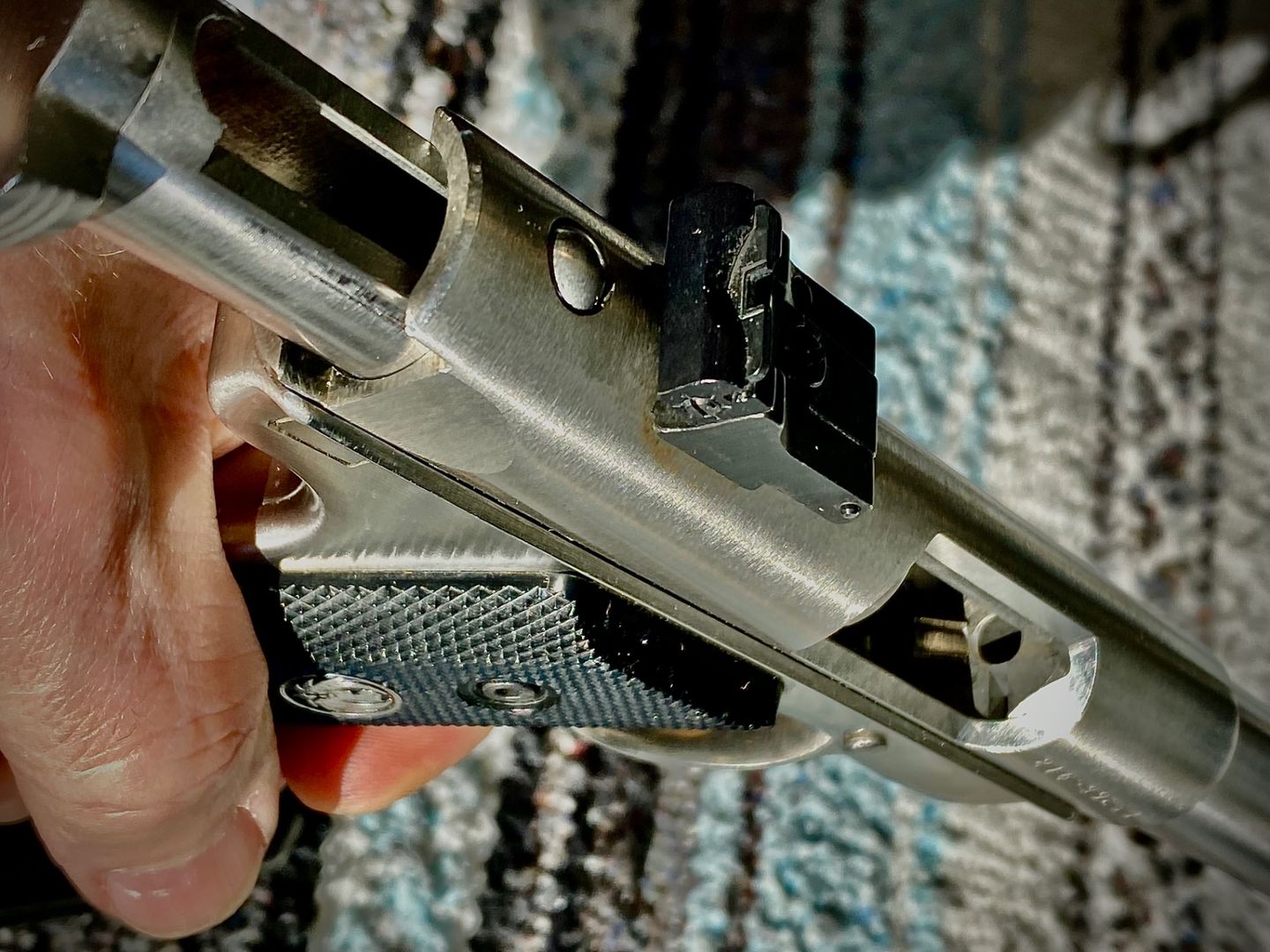 Ruger MKII Stainless bull-barrel 4