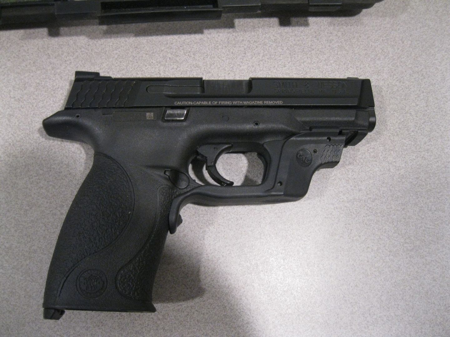 Smith and Wesson MP 2.0 40 S/W 3