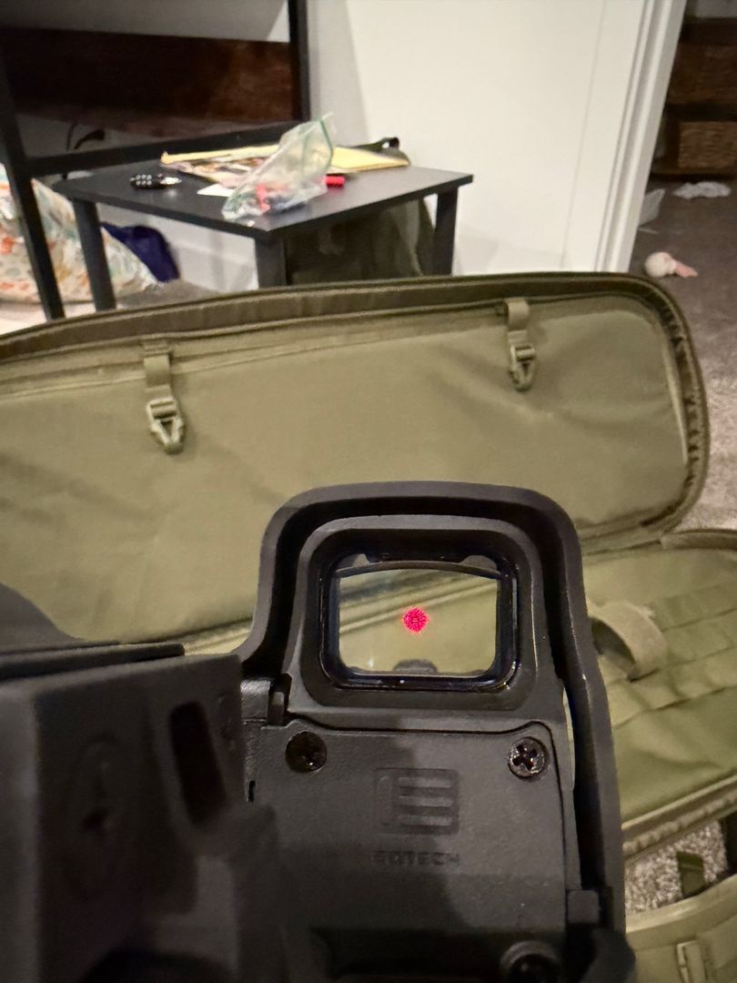 Eotech holographic sight and 5x magnifier  4
