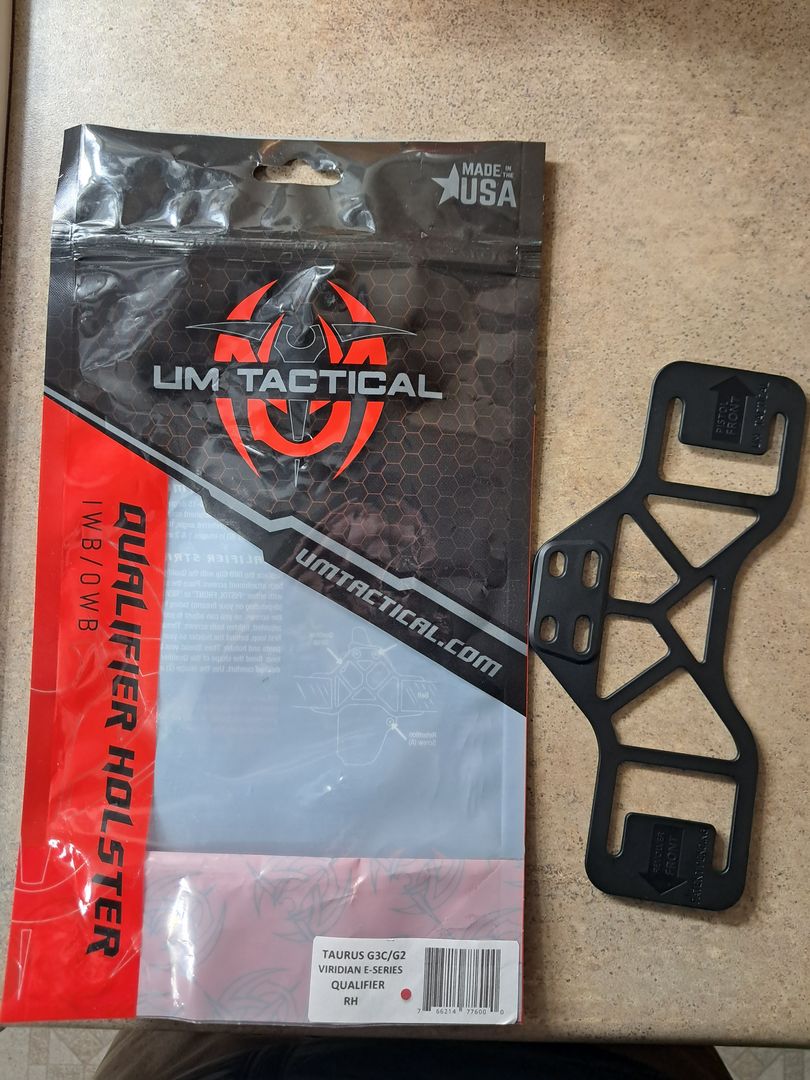 BUNDLE Taurus G3C 9mm w/ 3 mags, carbon holster and Viridian laser  5