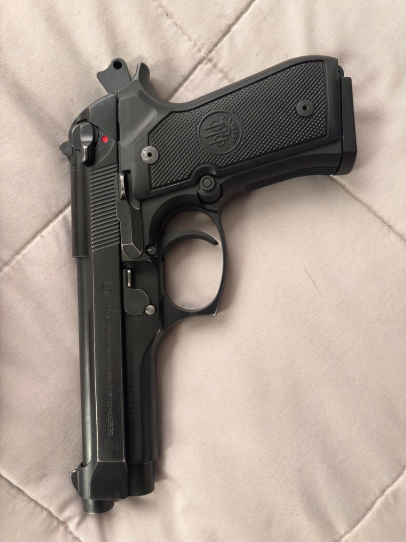 Beretta 92fs 4