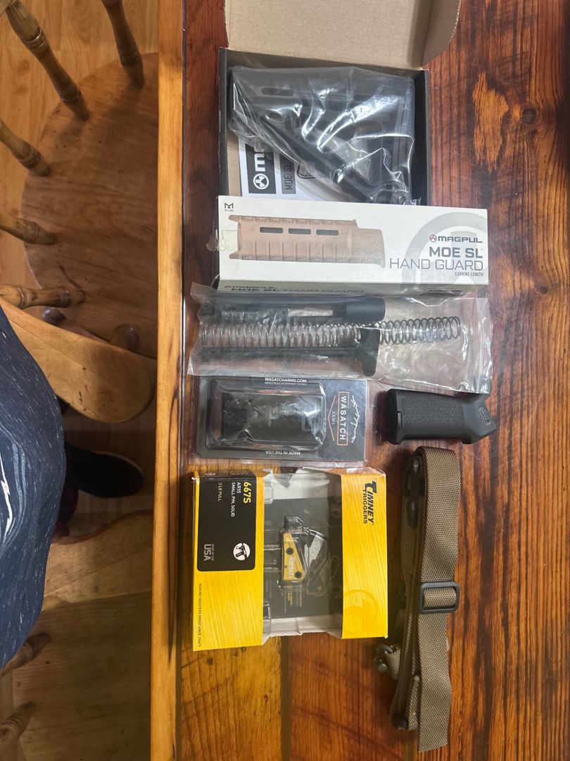  m&p 40 pistol and ar and Glock parts 2