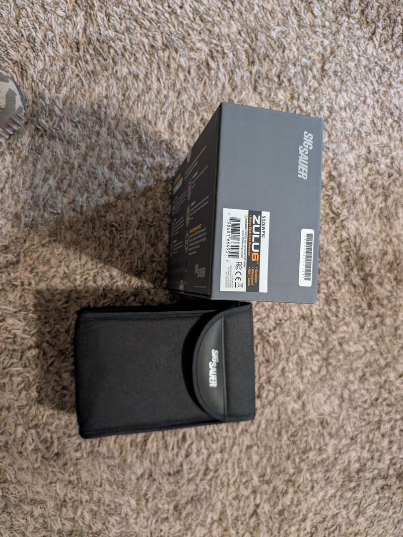 Sig Zulu 6 16x42 Stabilized Binoculars  3