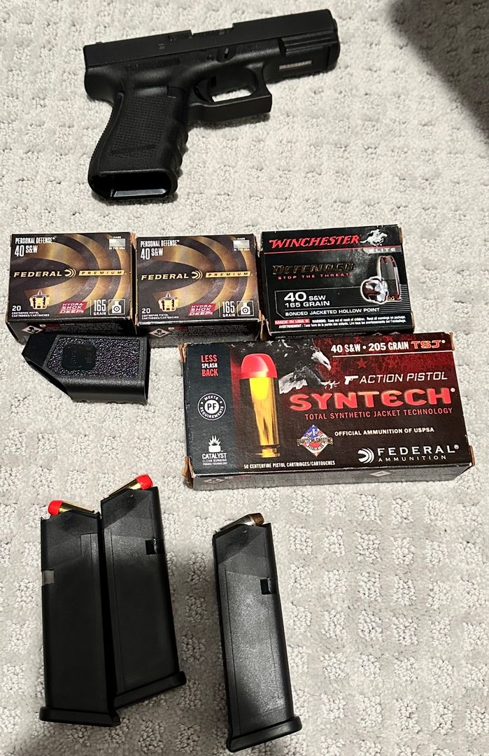 Glock 23 gen 4 .40 S&W 2