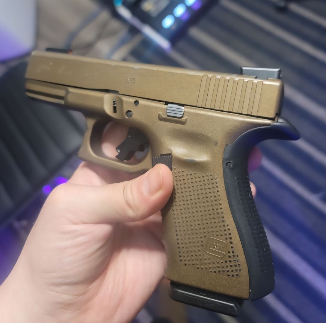 Glock G19 Gen 4 Burnt Bronze w/ Apex Trigger 2