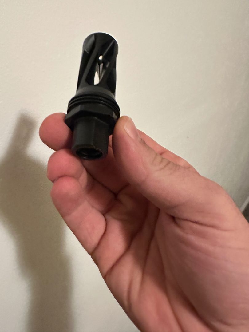 Huxwrx flash holder for 13.7 barrel 556