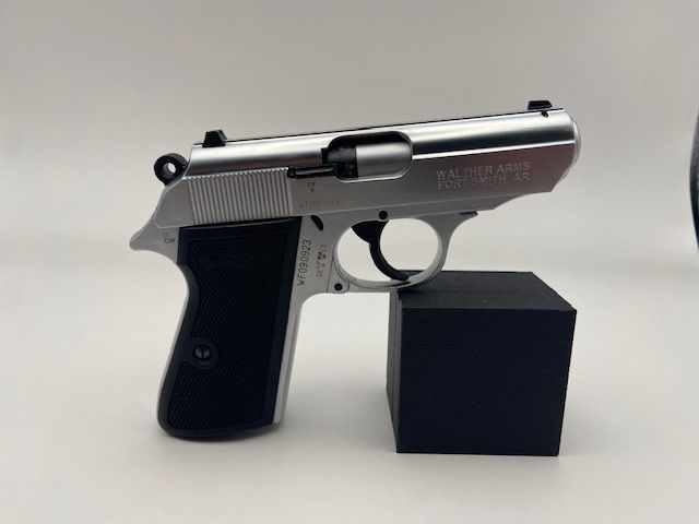 Walther PPK/S 22 Long Rifle 3.3in Nickel Pistol / E75002373