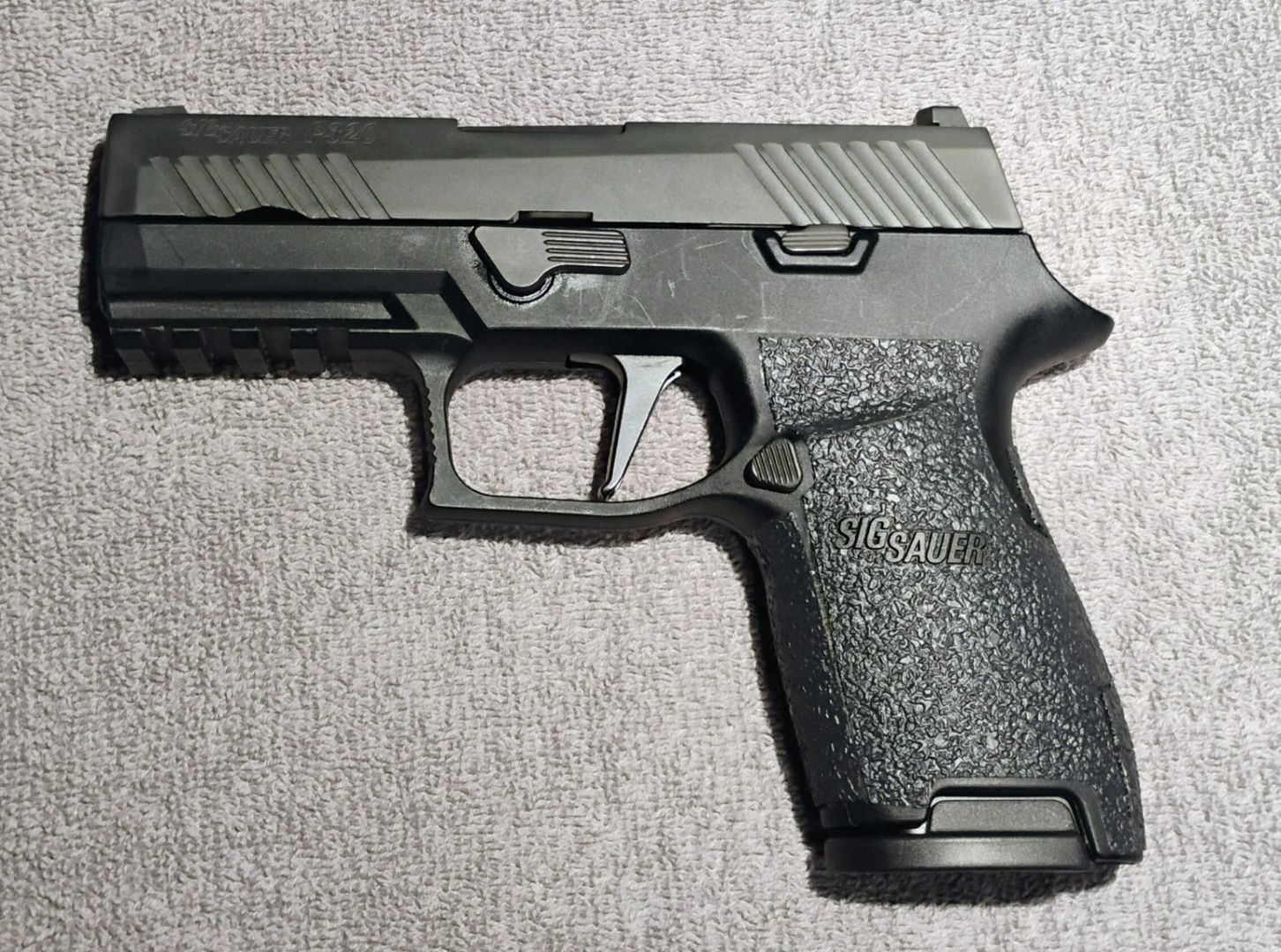 SIG SAUER P320 COMPACT .40 S&W 2