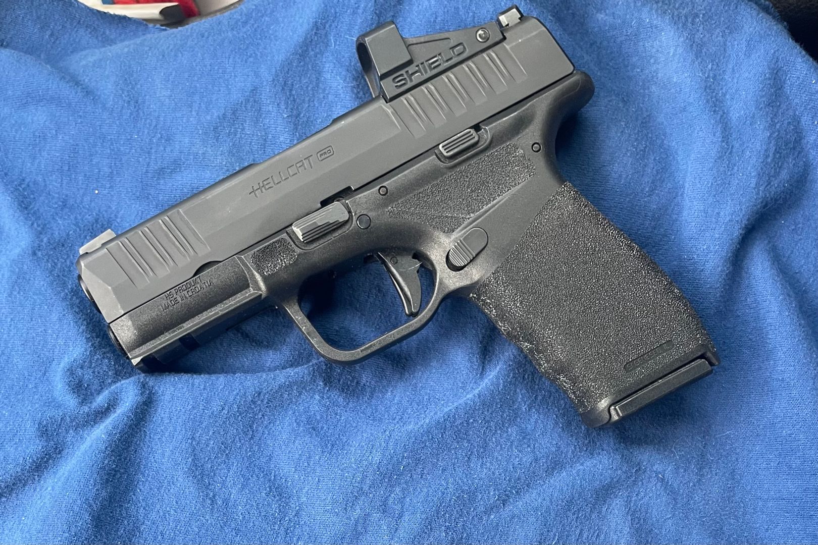 Springfield Hellcat pro with red dot  2