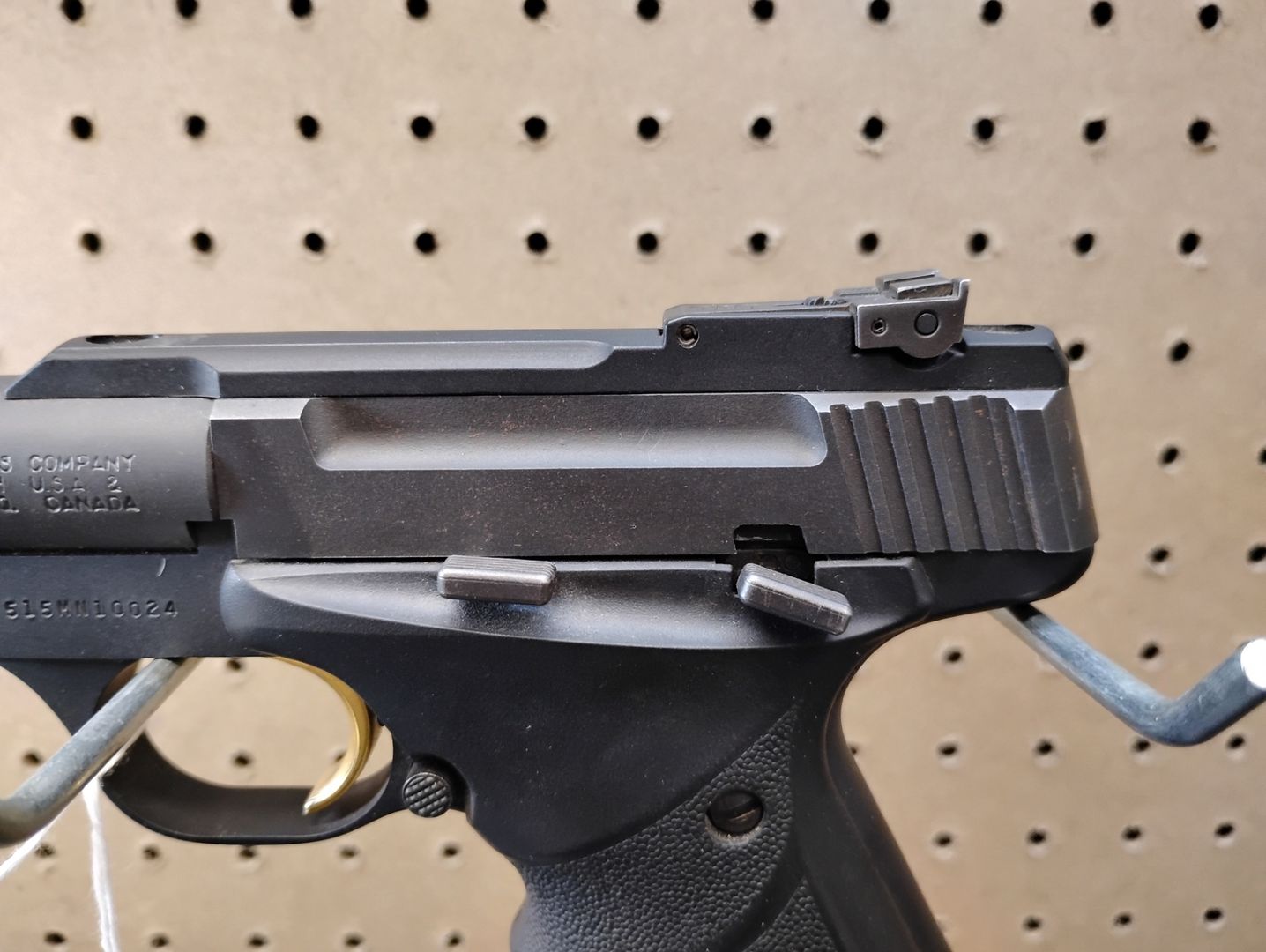 Browning Buck Mark 22LR Semi-Auto Pistol 4