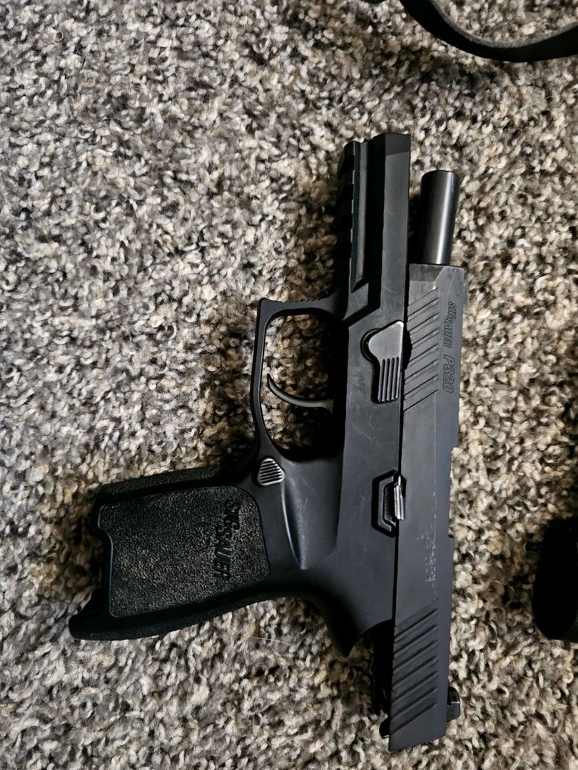 Sig Sauer P320  2