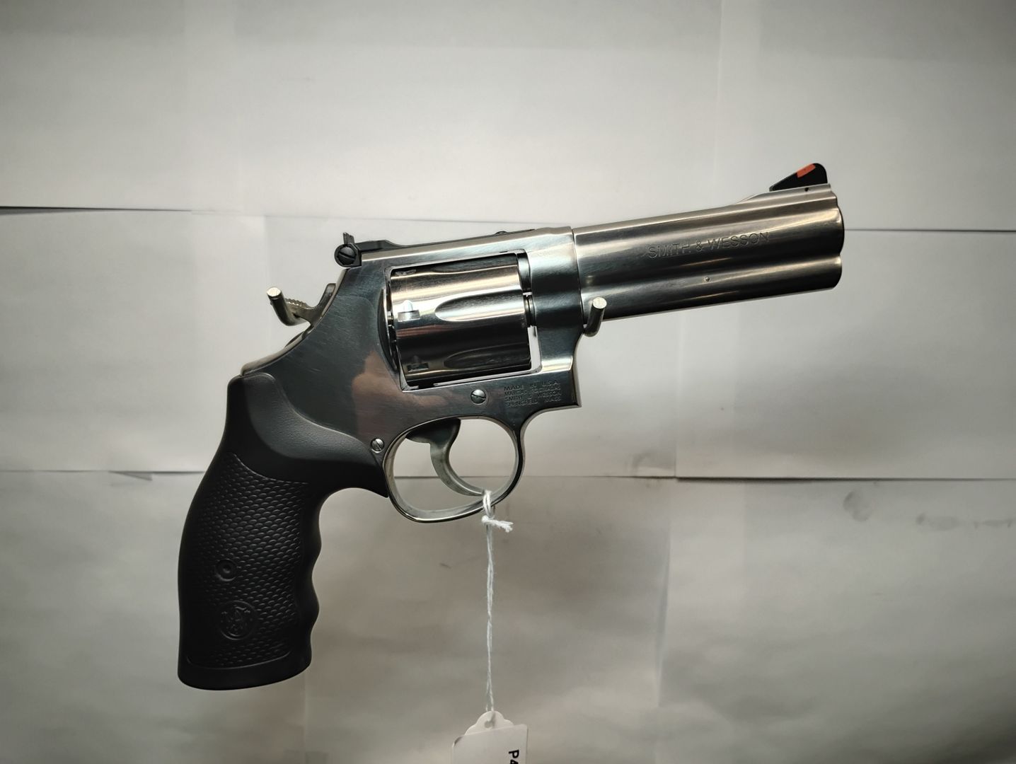 ***SOLD*** Smith & Wesson 4" 686-6 .357 MAG Revolver