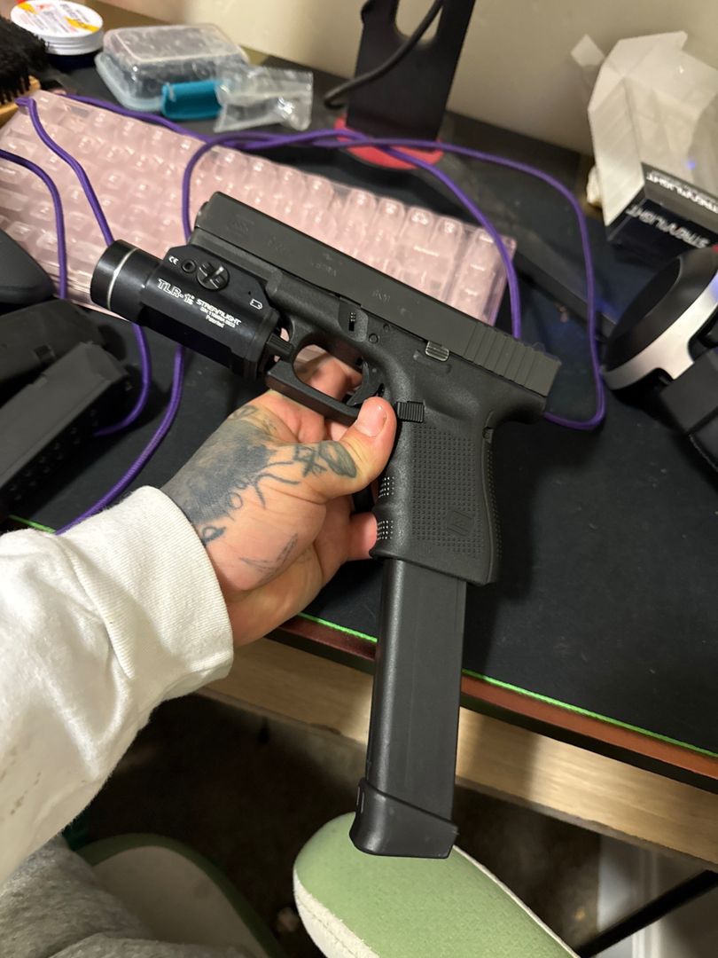 Glock 19 with extras trade for glock 34 sig or full size 1911 