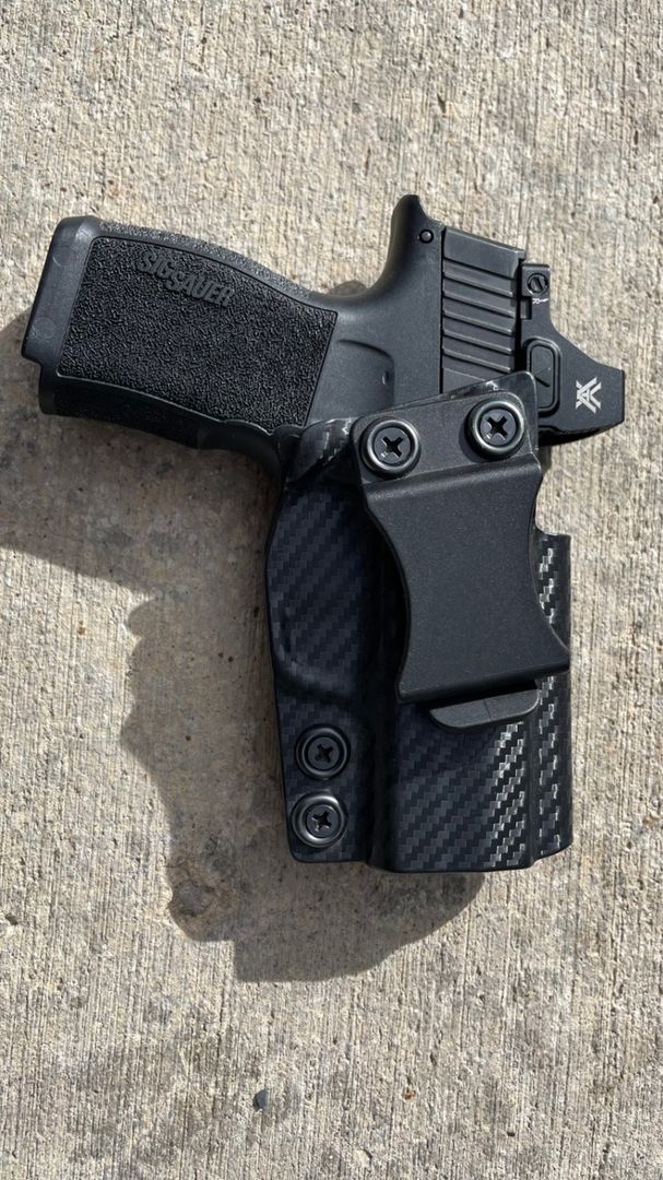 P365 with Vortex Defender CCW red dot 4