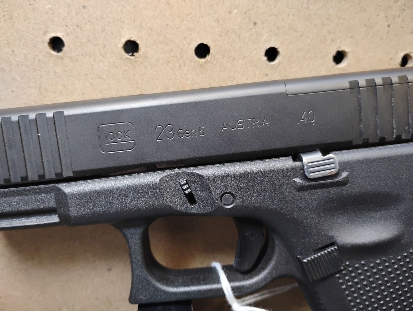 Glock 23 Gen 5 .40 Semi-Auto Pistol 3